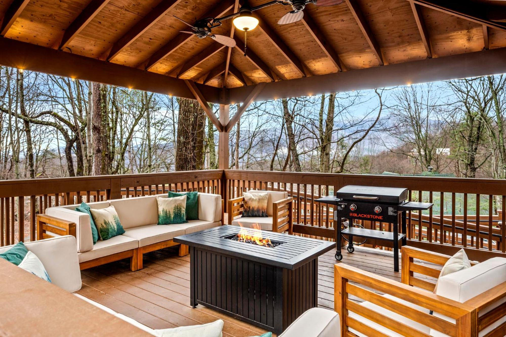 1Mile Downtown, Handicap Ramp, Hot Tub, Game Room Gatlinburg Εξωτερικό φωτογραφία