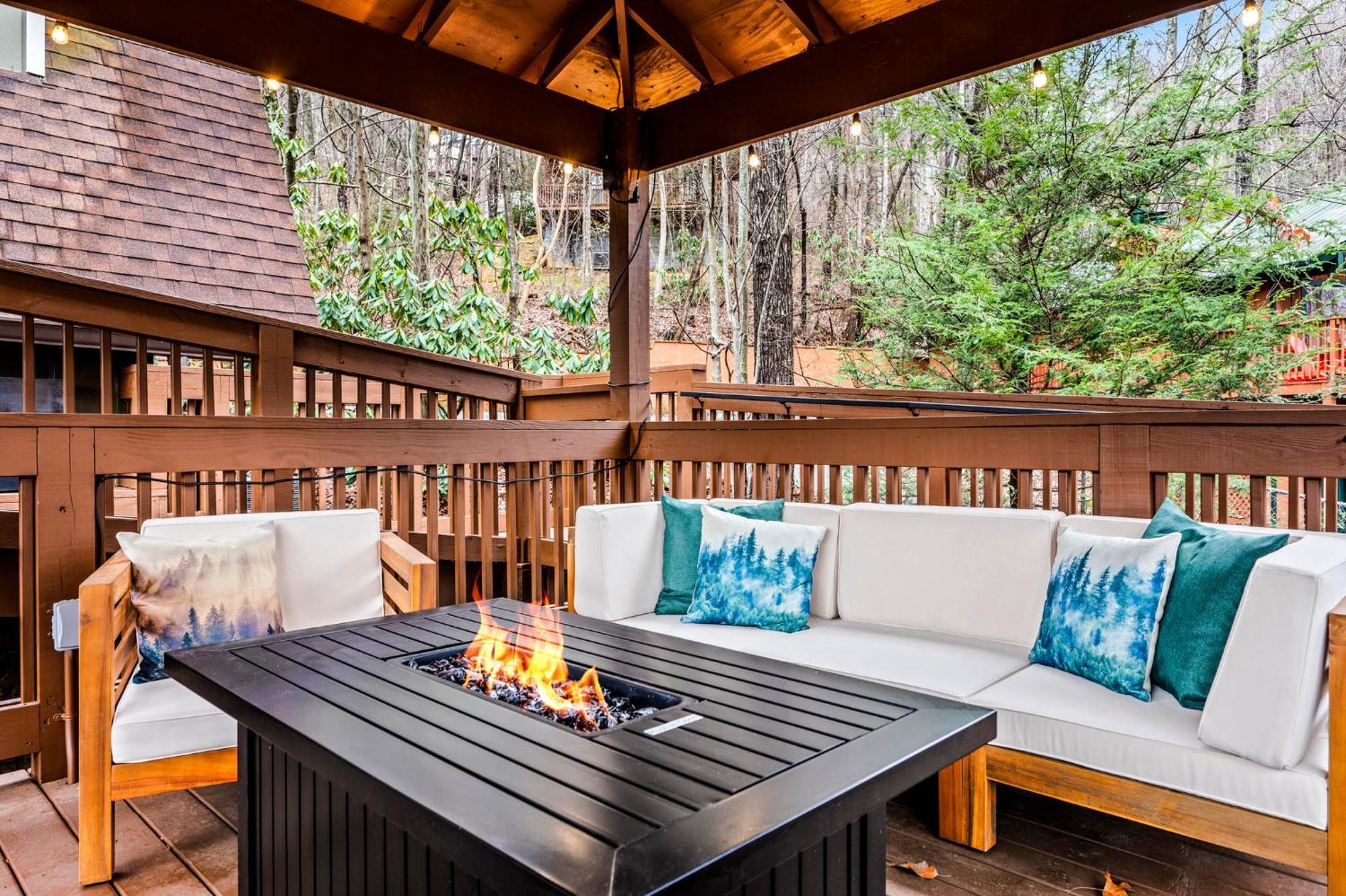 1Mile Downtown, Handicap Ramp, Hot Tub, Game Room Gatlinburg Εξωτερικό φωτογραφία